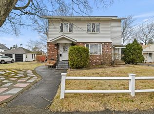 10 Gleason Rd, Shrewsbury, MA 01545