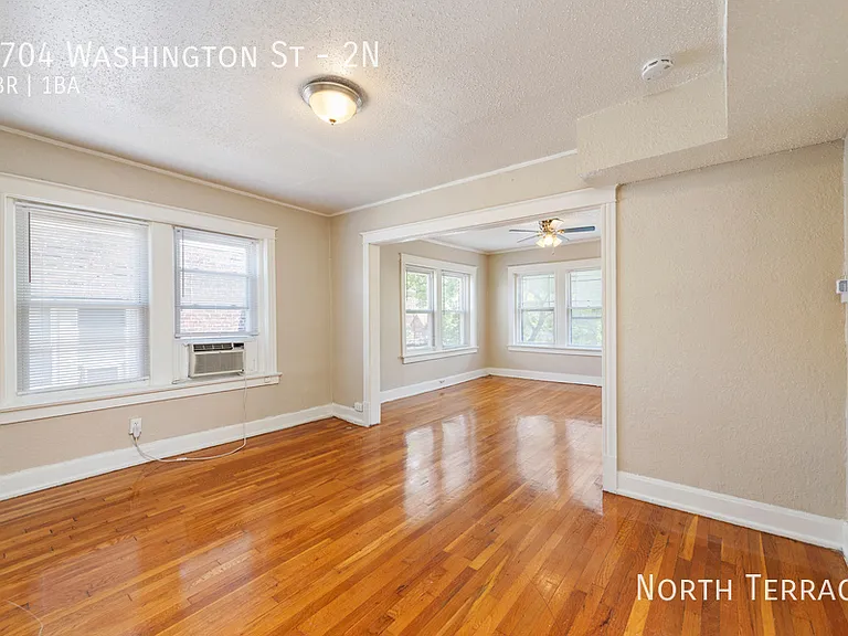 3704 Washington St #2N — Photo 7