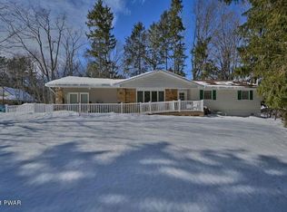 1008 Sunrise Ct, Lake Ariel, PA 18436