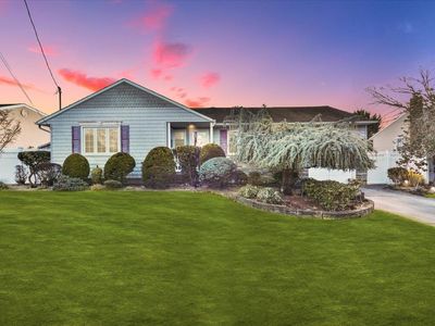 112 N Manhattan Avenue, Massapequa, NY, 11758