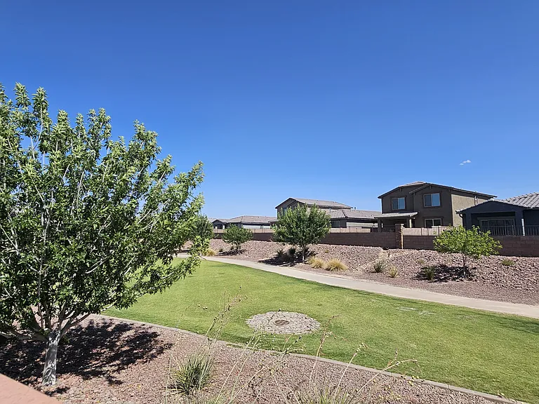 10679 W Golson Dr — Photo 35