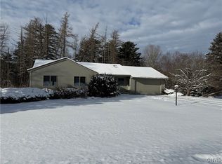 14 Gillette Ln, Cazenovia, NY 13035