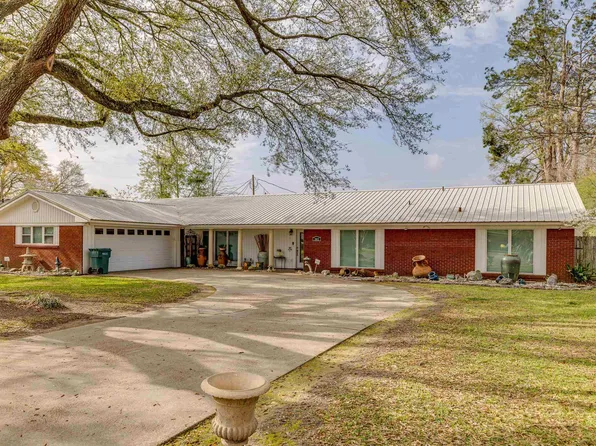 3802 Gouville Dr, Monroe, LA 71201