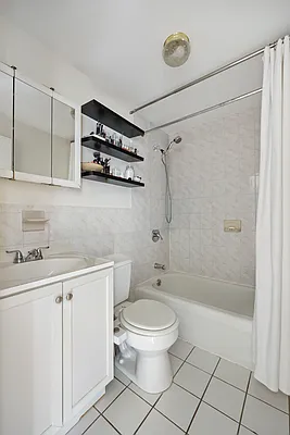 Rented by Compass | media 14