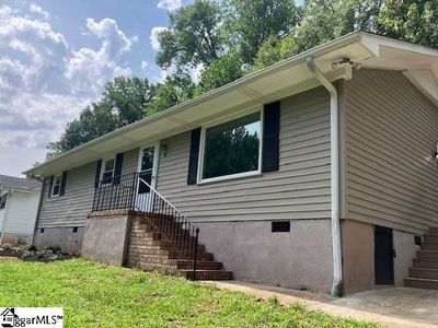 57 E Castle Dr, Greenville, SC, 29605