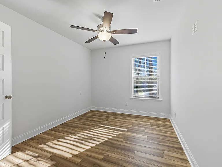 5017 Hamilton Cir — Photo 11