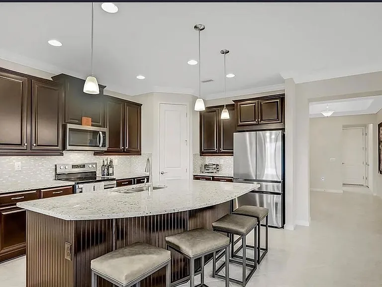11780 Tapestry Ln — Photo 3