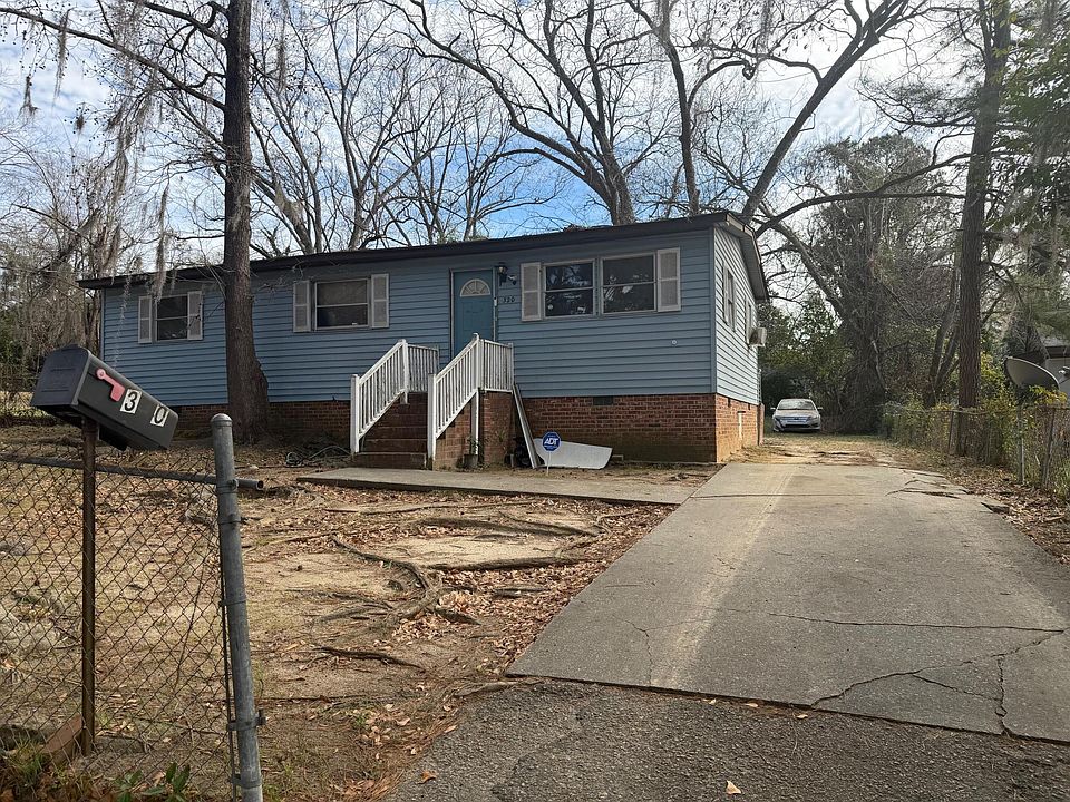 1st image of 320 Wade Ct