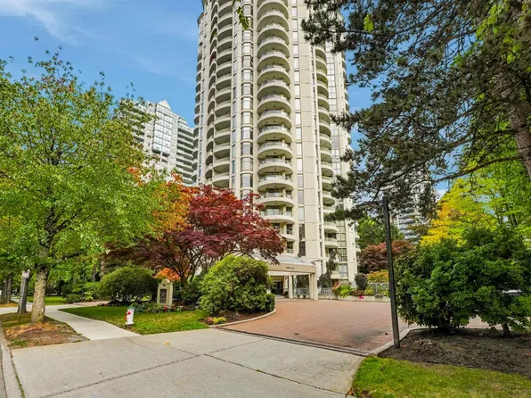 6188 Patterson Ave #603, Burnaby, BC V5H 2N1