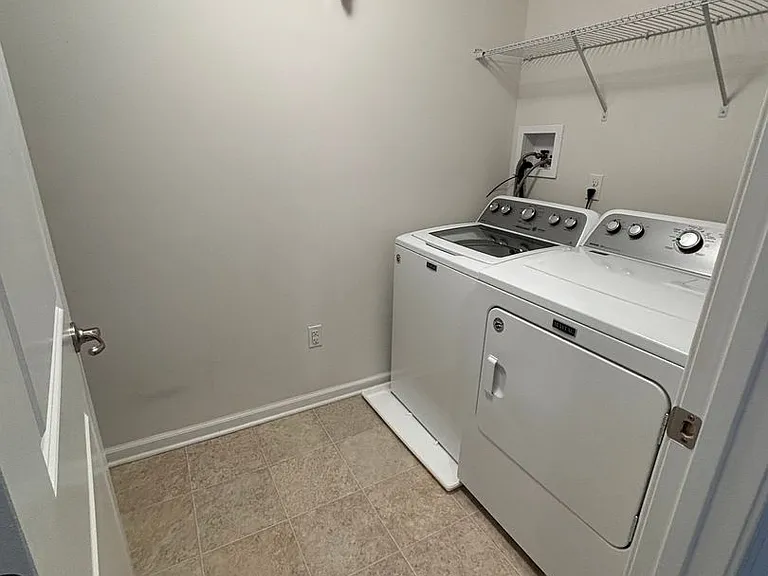2925 Pinnacle Dr — Photo 25