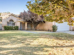 5914 Summer Country Dr, Bakersfield, CA 93313