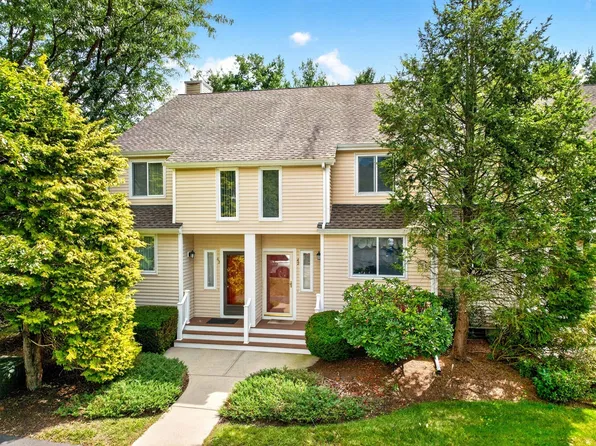 43 Gaslight Ln Unit 43, North Easton, MA 02356