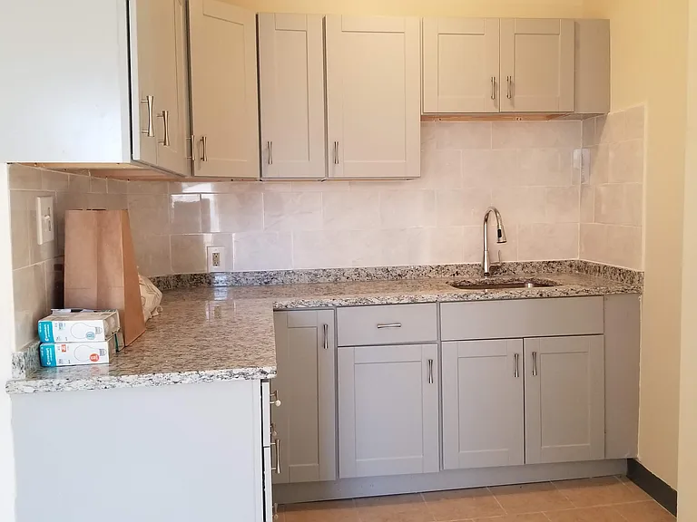75 Bellingham St — Photo 7