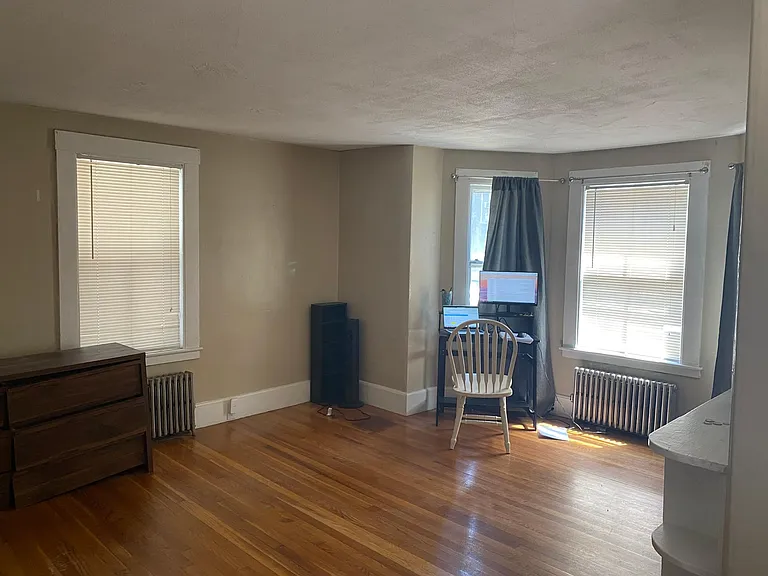 152 Kelton St — Photo 2