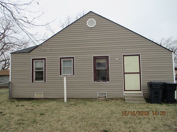 2nd image of 1200 SW 37th St