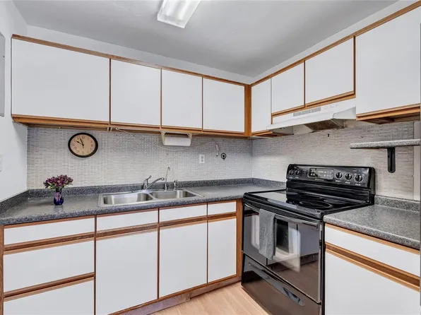 830 NE 59th Court, Oakland Park, FL 33334