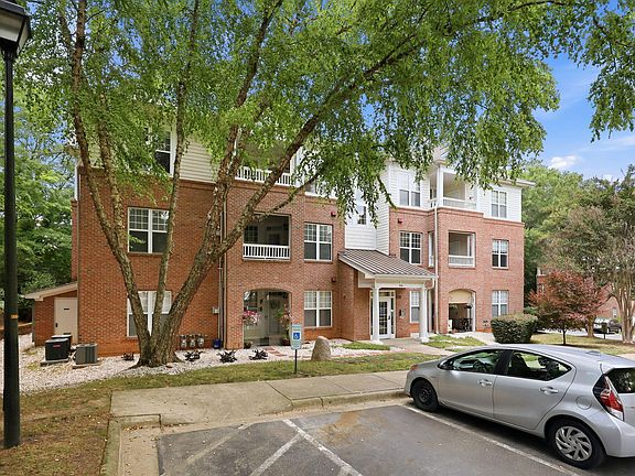 2nd image of 1710 Tiffany Bay Ct Unit 302