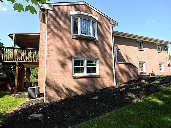 3rd image of 716 Sampson St