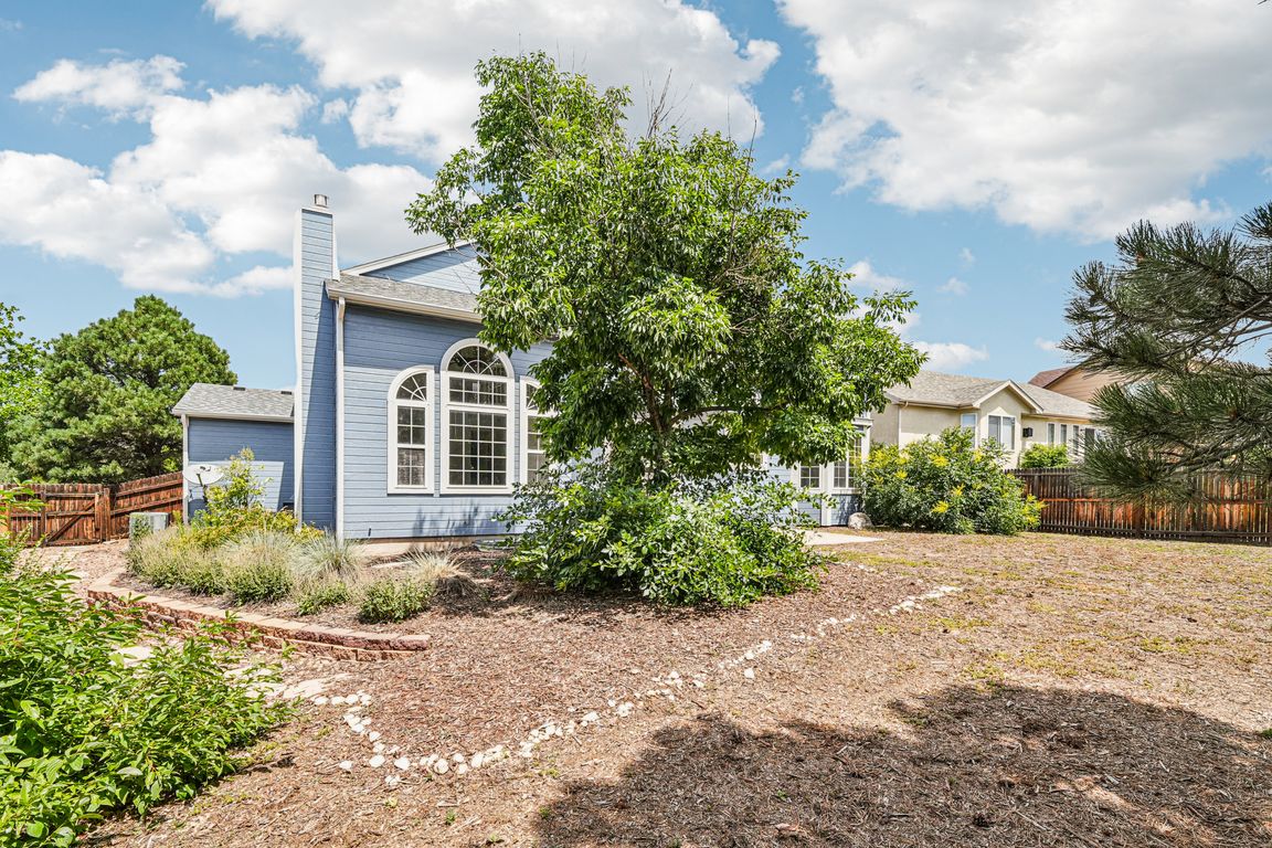 Wimbleton Ct-S2407-052.jpg