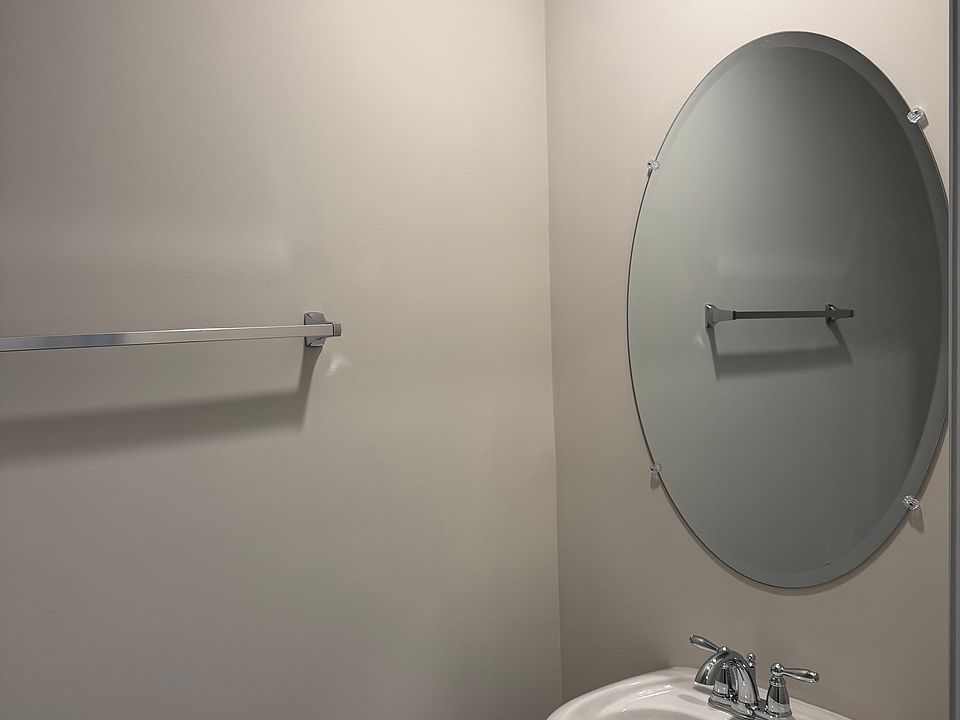 1st image of 600 Golden Resin Rd