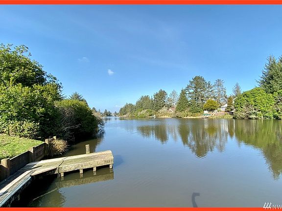 2nd image of 326 Point Brown Ave SE #332