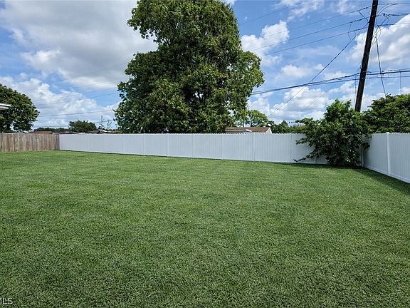 3rd image of 110 Texas Rd