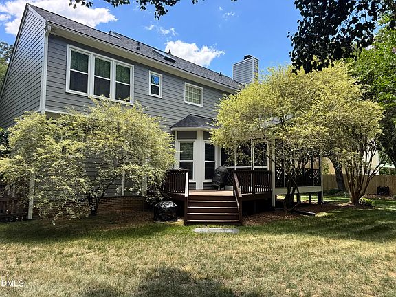 3rd image of 4104 Peachway Dr