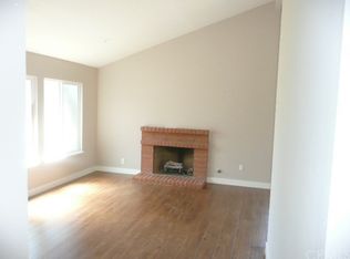 611 E Avenue J4, Lancaster, CA 93535