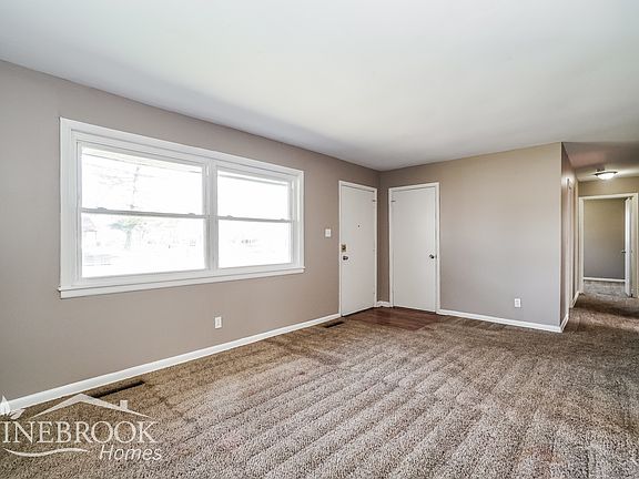 4th image of 4573 E Livingston Ave