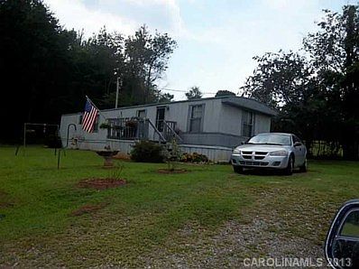 3rd image of 101 Stacey Ln
