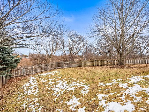 2nd image of 542 Tewksbury Cir