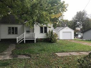 206 5th St, Burt, IA 50522