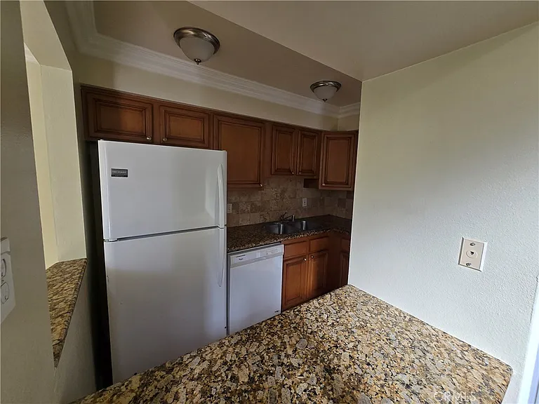 4862 Kona Dr #C — Photo 8