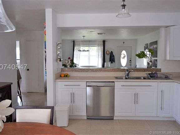 5th image of 9441 SW 51st St