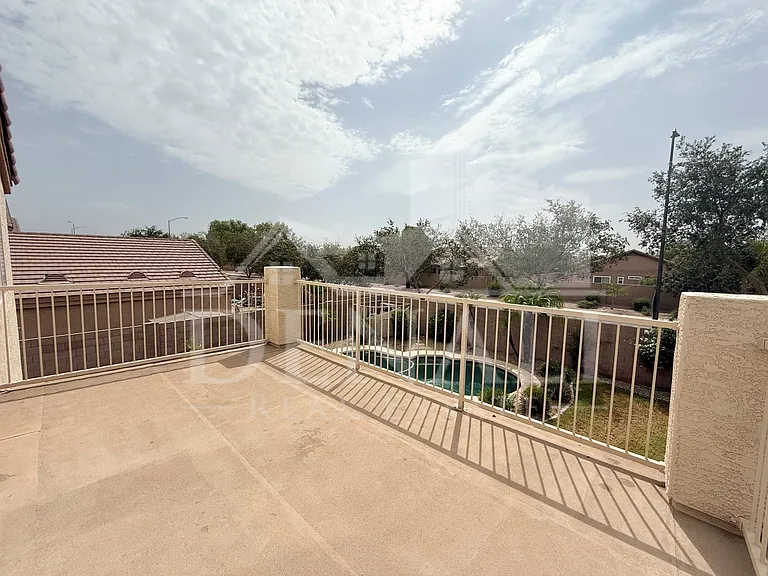 805 S Esmeralda — Photo 27