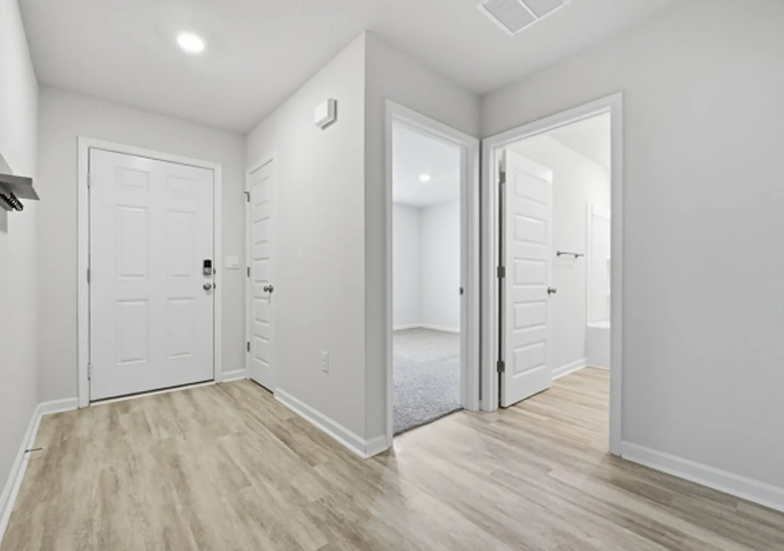 Your Crestview Home Awaits Convenient to Eglin AFB & Duke Field! — Photo 3