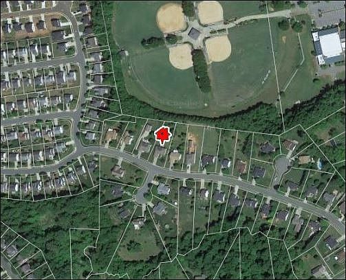 1st image of 300 Briarwood Dr
