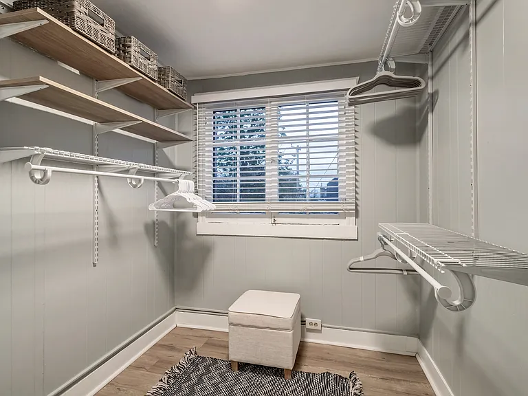 678 E 3rd Ave #1 — Photo 27