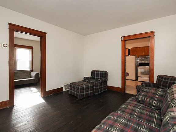 4th image of 20960 Miller Ave