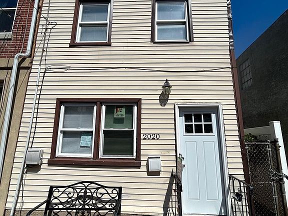 2nd image of 2020 Tulip St