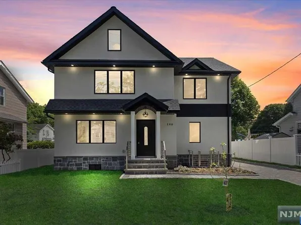 280 Hickory Ave, Bergenfield, NJ 07621