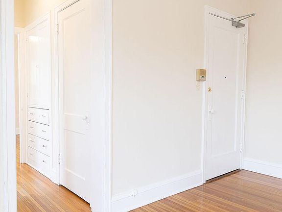 3rd image of 183 Chatsworth St S #108