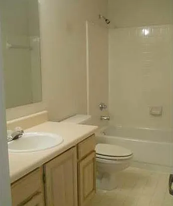 624 Eastwood Cir — Photo 29