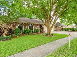 105 Midland Dr, Houma, LA 70360