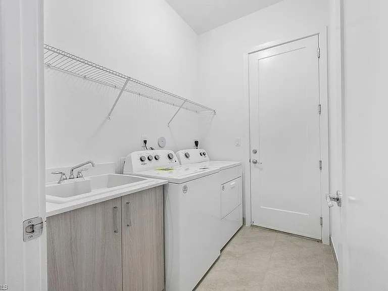 5293 Marano Dr — Photo 20