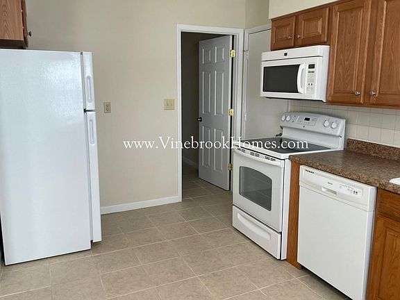 5th image of 1455 Central Park Ave