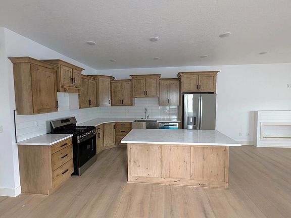 5th image of 1283 Troy Ln