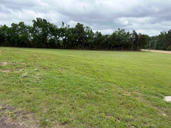 64 Highway, Adamsville, TN 38310
