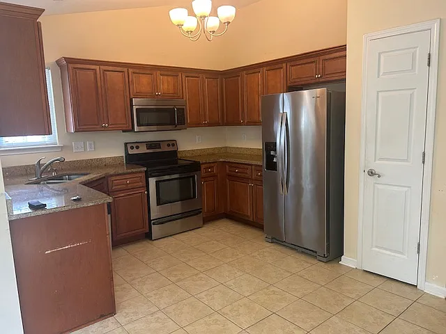 354 Southern Branch Dr — Photo 2