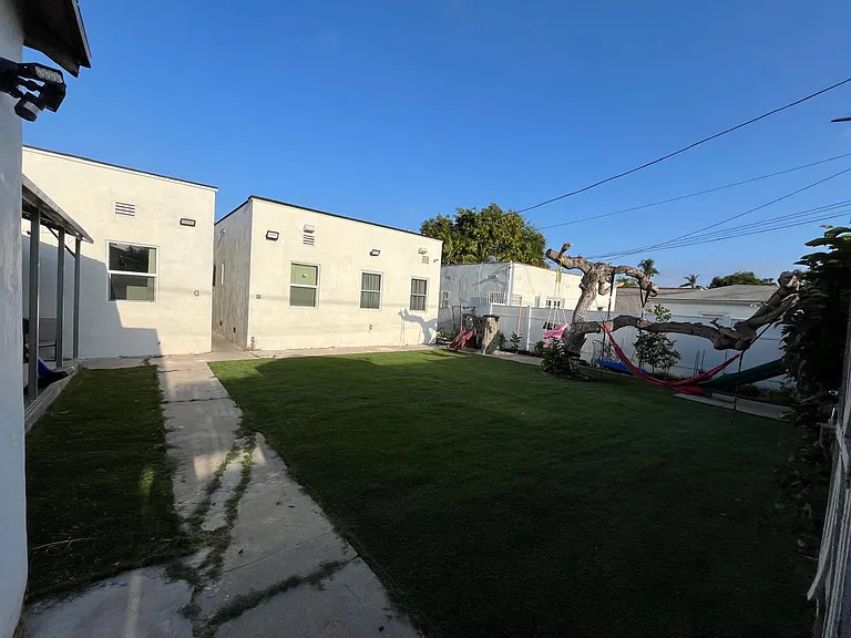 1415 Stearns Dr — Photo 44